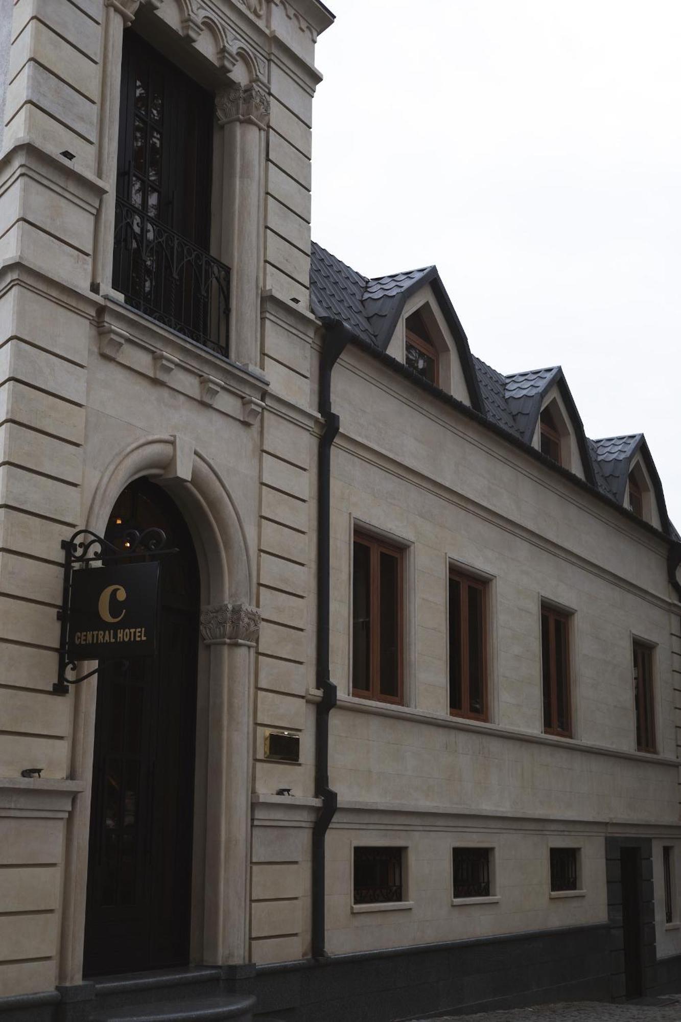 Central Hotel Кутаиси Екстериор снимка